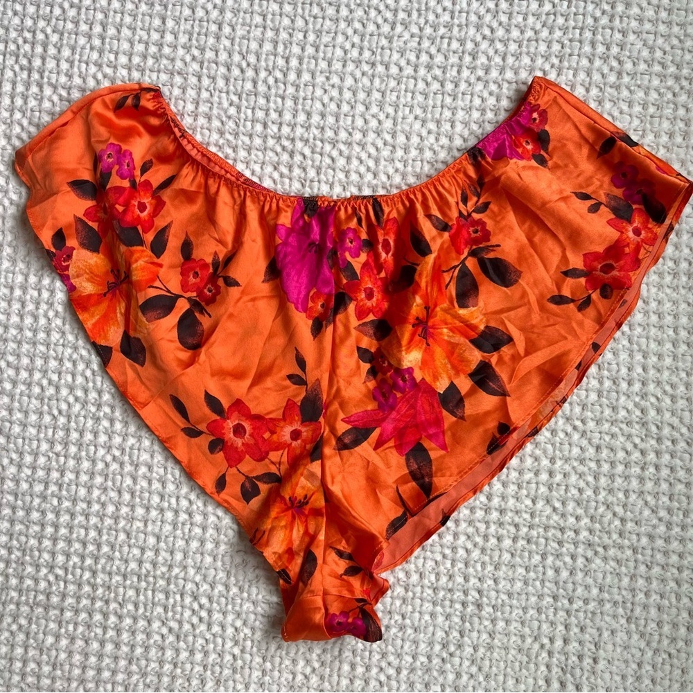 Victoria's Secret Orange Lounge Shorts Sz M